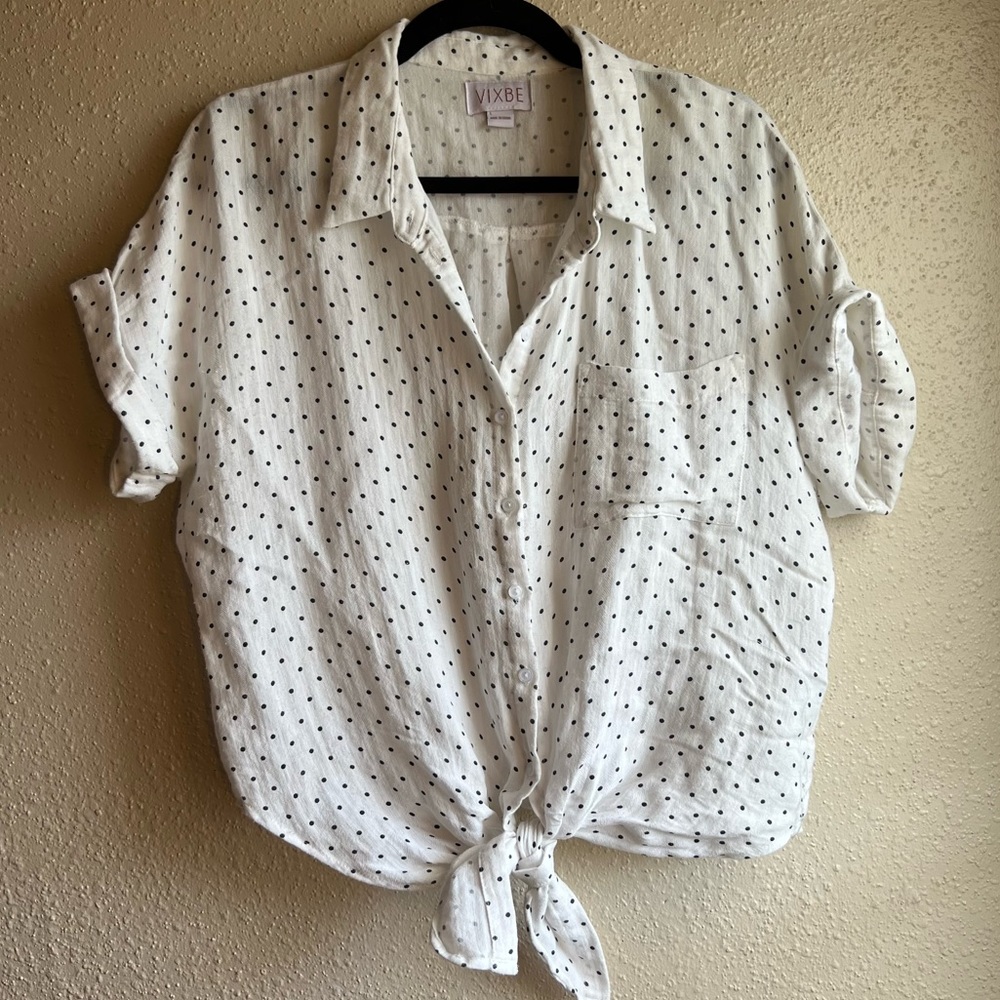 Vixbe Stitch fix polka dot button down tie front blouse